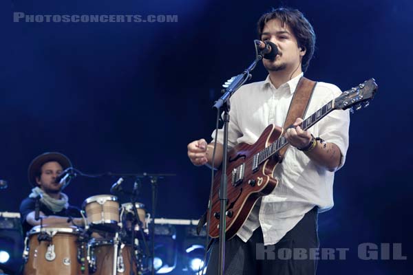 MILKY CHANCE - 2017-07-22 - PARIS - Hippodrome de Longchamp - Main Stage 2 - 